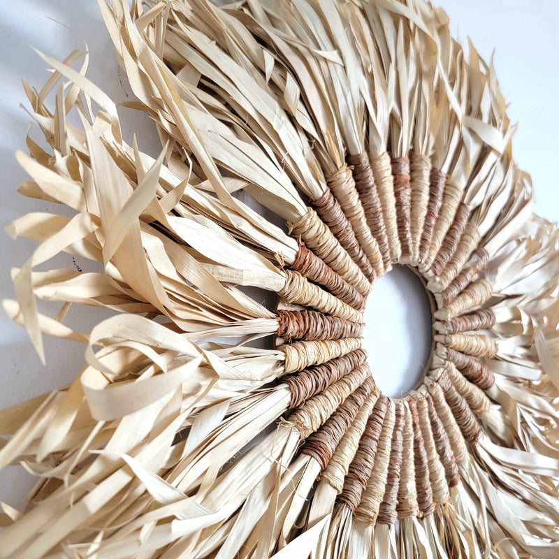 FREE SHIPPING NATURAL FIBER HANGER RAFFIA & PALM LEAF DRIED FLORIA LEAF D40CM WALL DECORATIONS HANDWORK