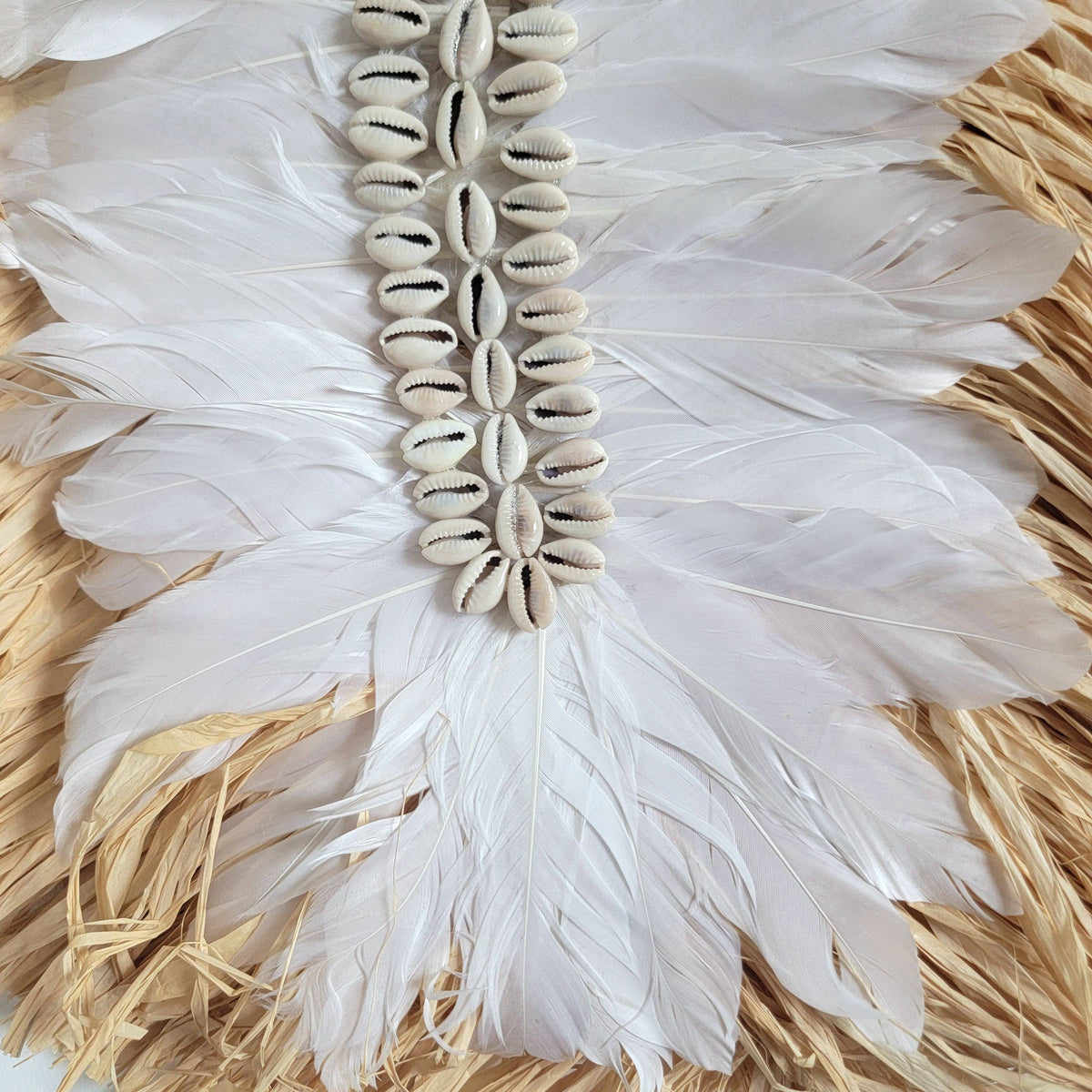 RAFFIA DECORATIONS, wall decoration, FEATHER LEAF SHAPE, JUJU HAT BOHO STYLE