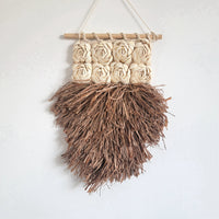 HOME DECOR-RAFFIA DECORATION-WALL DECORATION--RAFFIA AND SHELLS