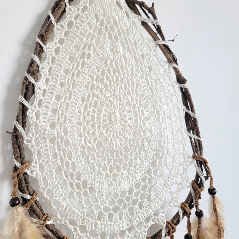 BOHO HOME DECORATION BOHO DREAMCATCHER WALL DECORATION  Drop shape with feathers-with branch, with crochet web
