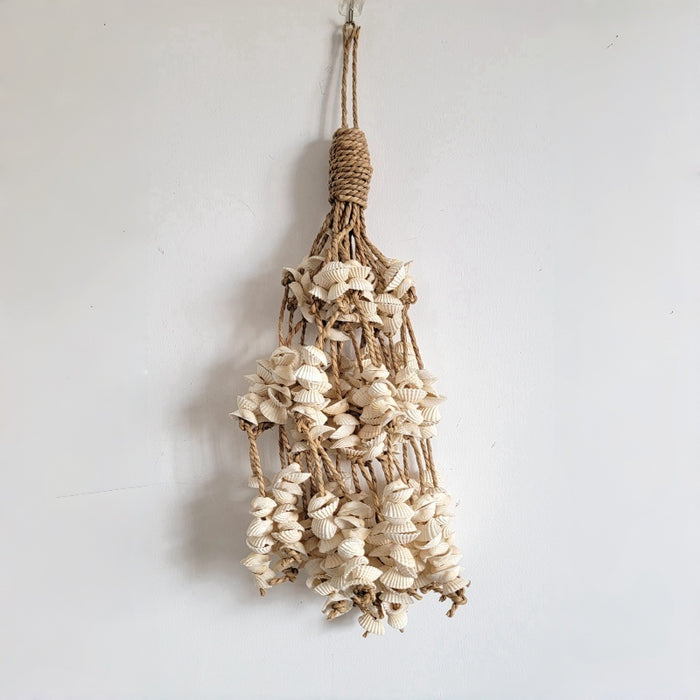 free shipping Boho Seashell Wall Hanging – Handwoven Macramé Coastal Decor Boho Style Shell Home Decor with Multiple Shells for Bohemian Decor