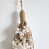 free shipping Boho Seashell Wall Hanging – Handwoven Macramé Coastal Decor Boho Style Shell Home Decor with Multiple Shells for Bohemian Decor