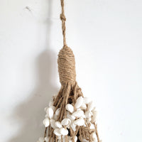 free shipping Boho Seashell Wall Hanging – Handwoven Macramé Coastal Decor Boho Style Shell Home Decor with Multiple Shells for Bohemian Decor