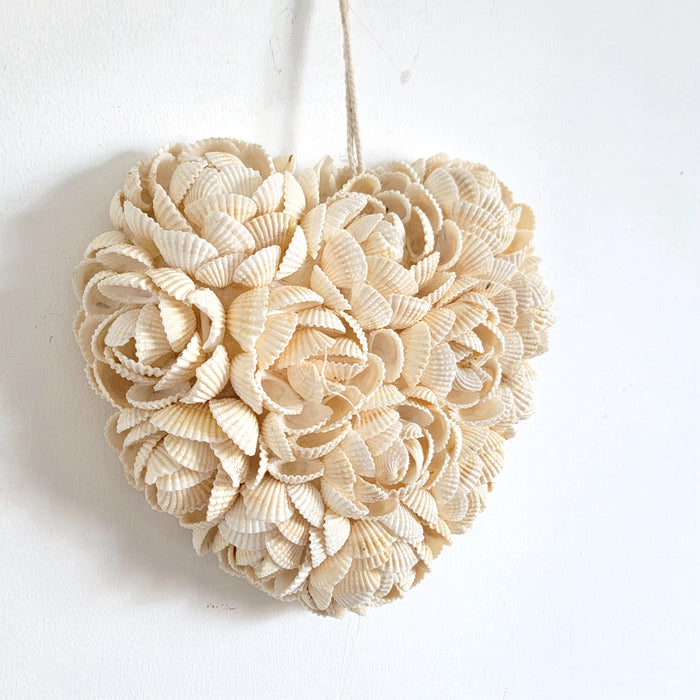 FREE SHIPPING shell decoration-shells-HEART SHAPE HANGER