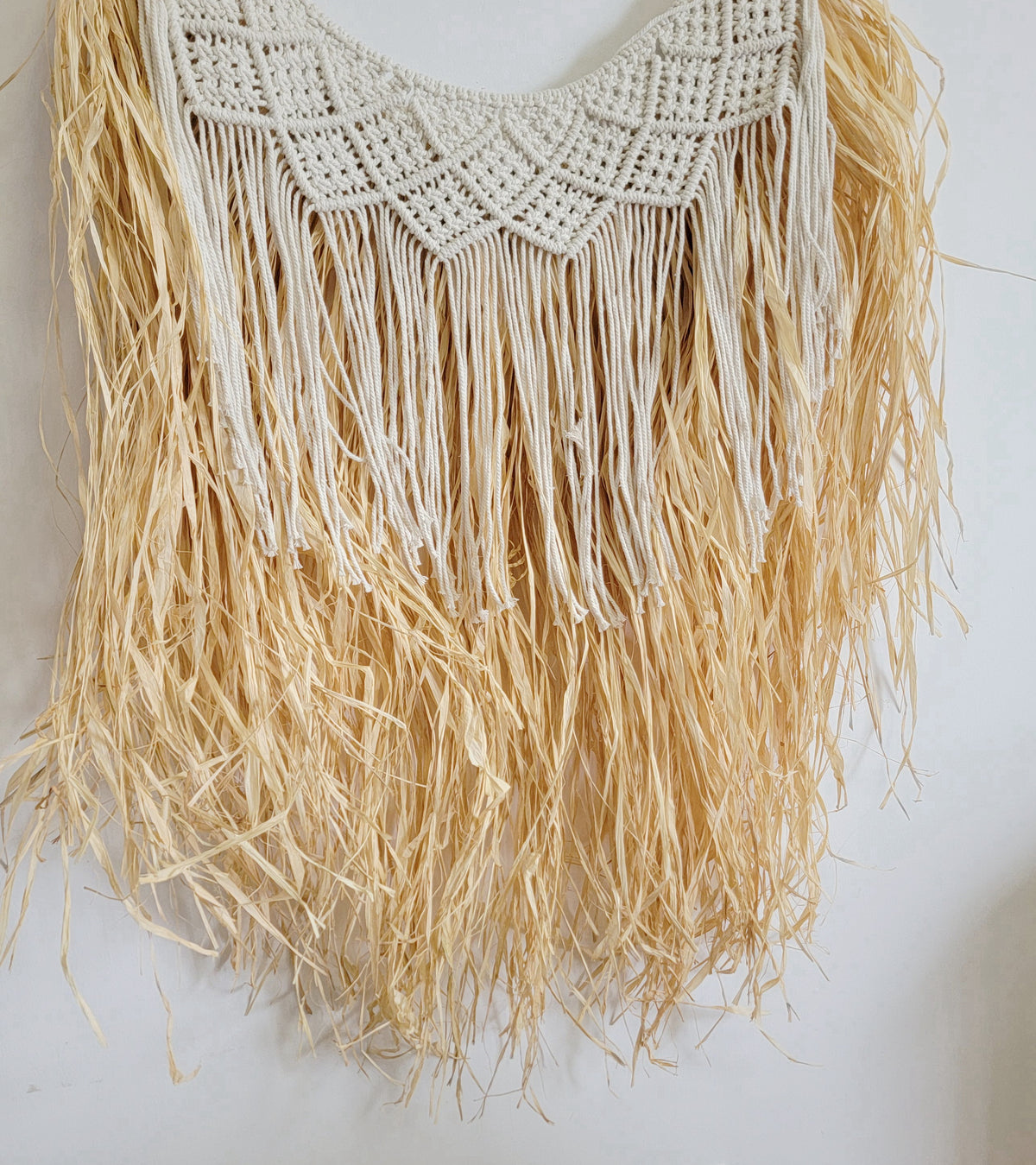 free shipping Handmade Boho Macrame Wall Hanging with Natural Raffia Fringe