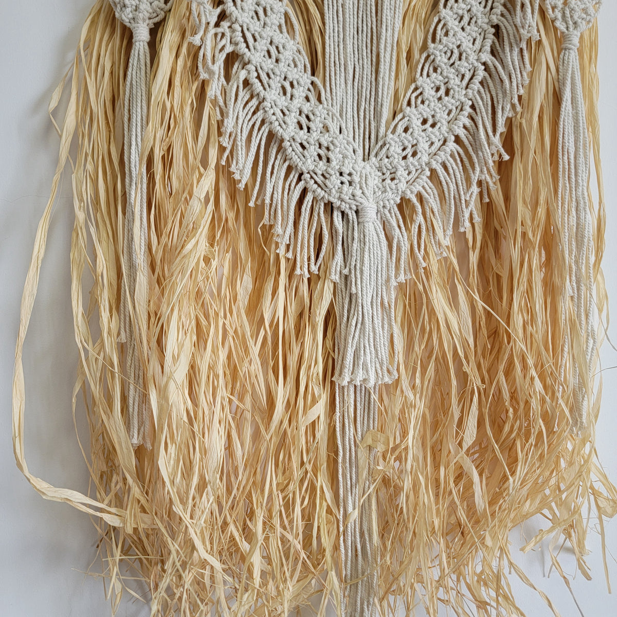 free shipping Handmade Boho Macrame Wall Hanging with Natural Raffia Fringe