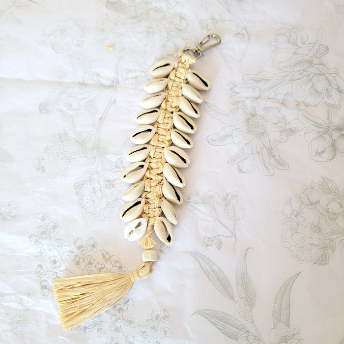 2pcs/pack, raffia macrame keyring with shells raffia decoration raffia keyring Keychain