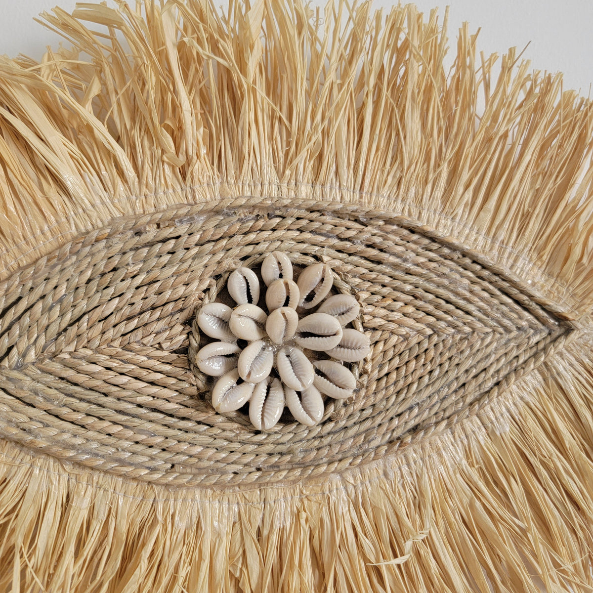 SHELL DECORATIONS-SEA SHELLS-ROOM DECORATION-BOHO HANGING-EYE SHAPE NATURAL FIBER