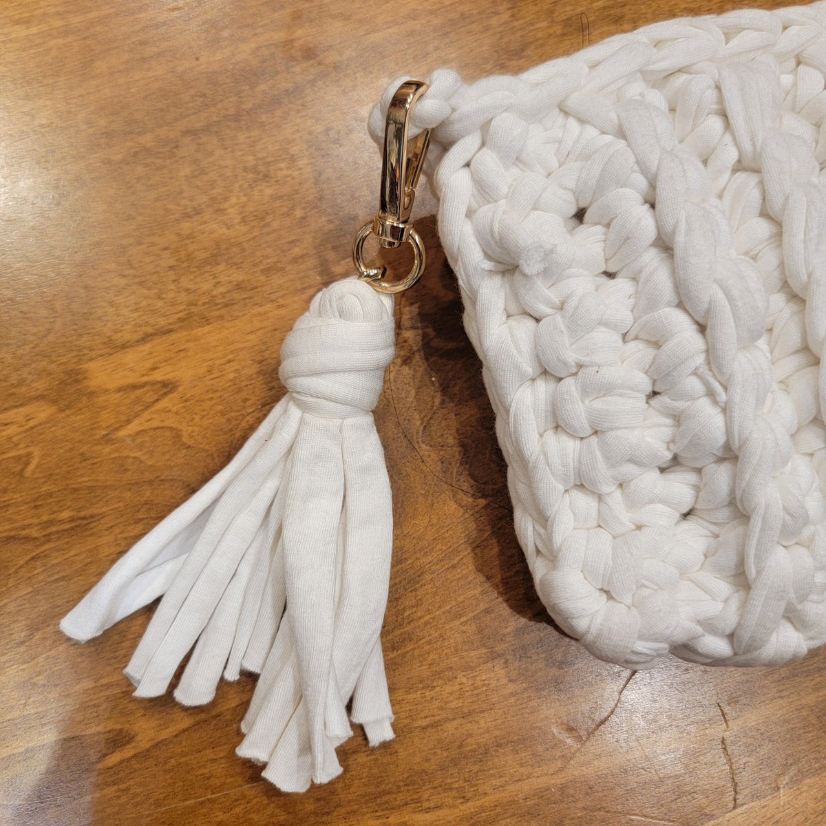 CROCHET Storage bag Small Crochet Cosmetic Bag | Recycled T-Shirt Yarn | Eco-Friendly Crochet Clutch | Handmade Toiletry Bag