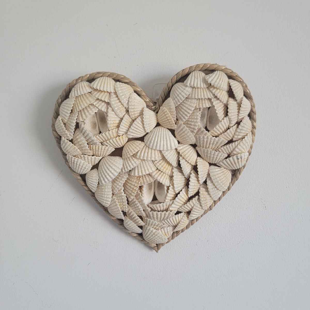 Seashell Heart Wall Art - Nautical Beachy Home Decor for Bedroom/Living Room shell decoration home decor gifts sea shells boho hanging heart  Handmade Heart - Shaped Seashell Wall Decor | Coastal Home Decoration