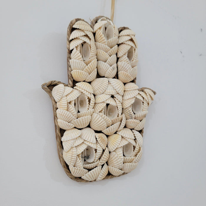 Handmade Seashell Hamsa Hand Wall Decor – Sacred Protective Symbol for Ramadan Blessings & Home Ambiance