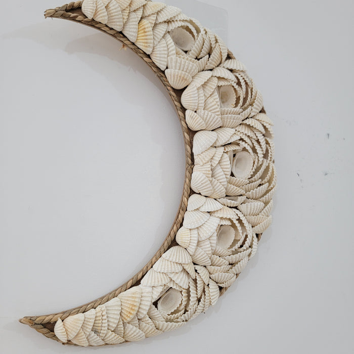 Ramadan Kareem Handmade Seashell Crescent Wall Decor – Sacred Coastal-Infused Accent for Your Holy Month Space