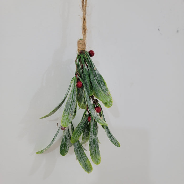 free shipping 4pcs/pack Christmas Pinecone & Red Berry Garland - Festive Wall Decor winter hanging ornament