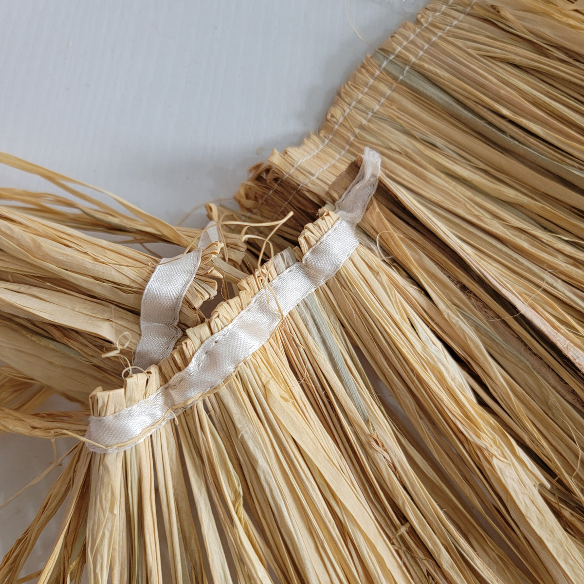 Natural Raffia Straw Tassel Grass Trim Garland Ornament for Wedding Party Living Room Bedroom - Background Decorations