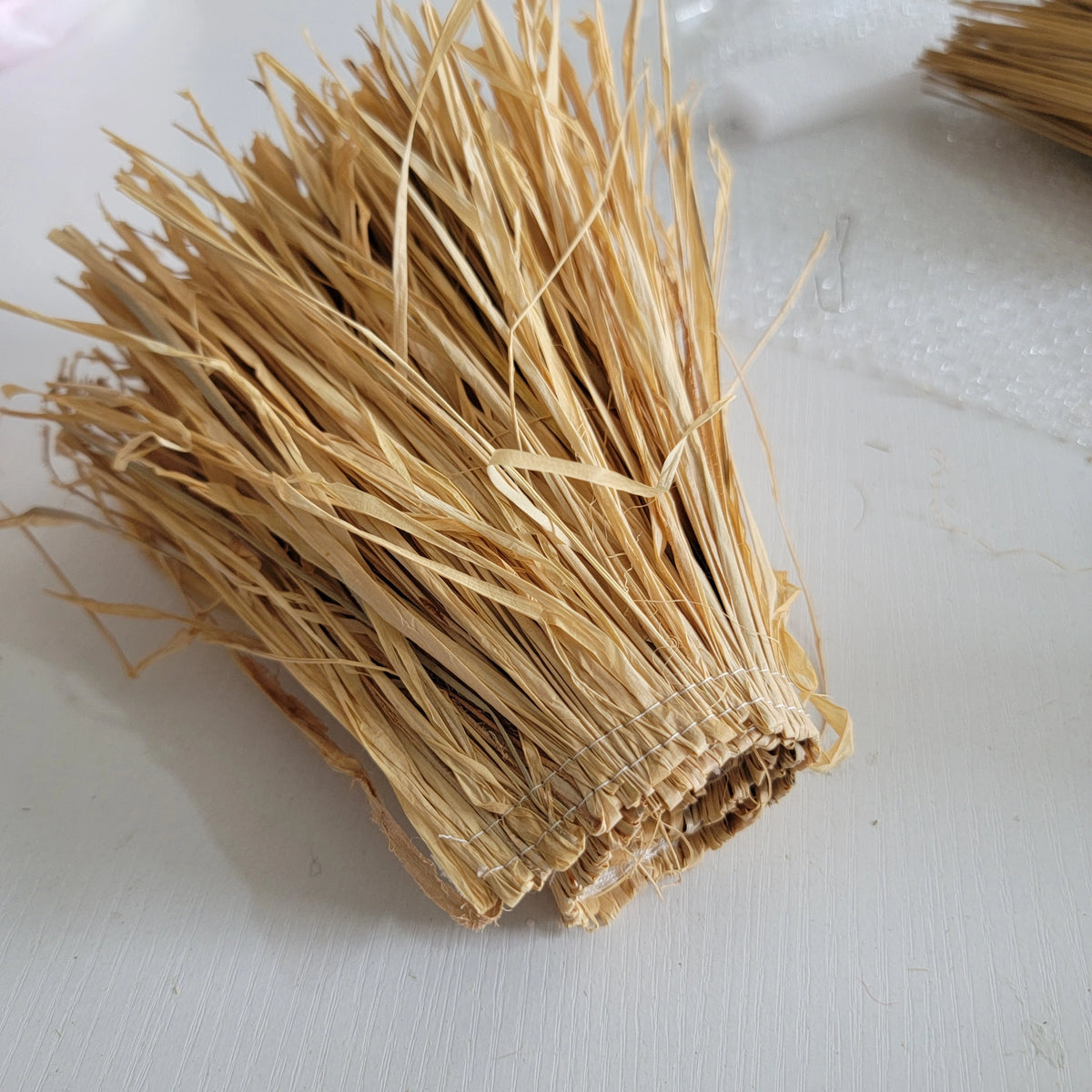 Natural Raffia Straw Tassel Grass Trim Garland Ornament for Wedding Party Living Room Bedroom - Background Decorations