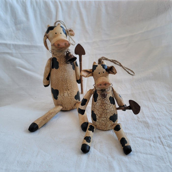 Rustic Farmhouse Cow Decor: Vintage Mother & Baby Figurines with Distressed Crackle Finish & Mini Tools