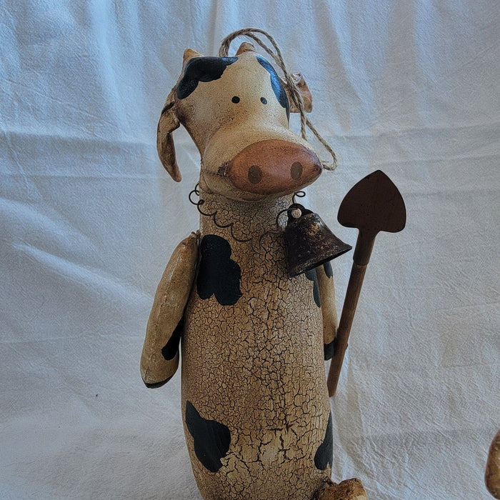 Rustic Farmhouse Cow Decor: Vintage Mother & Baby Figurines with Distressed Crackle Finish & Mini Tools