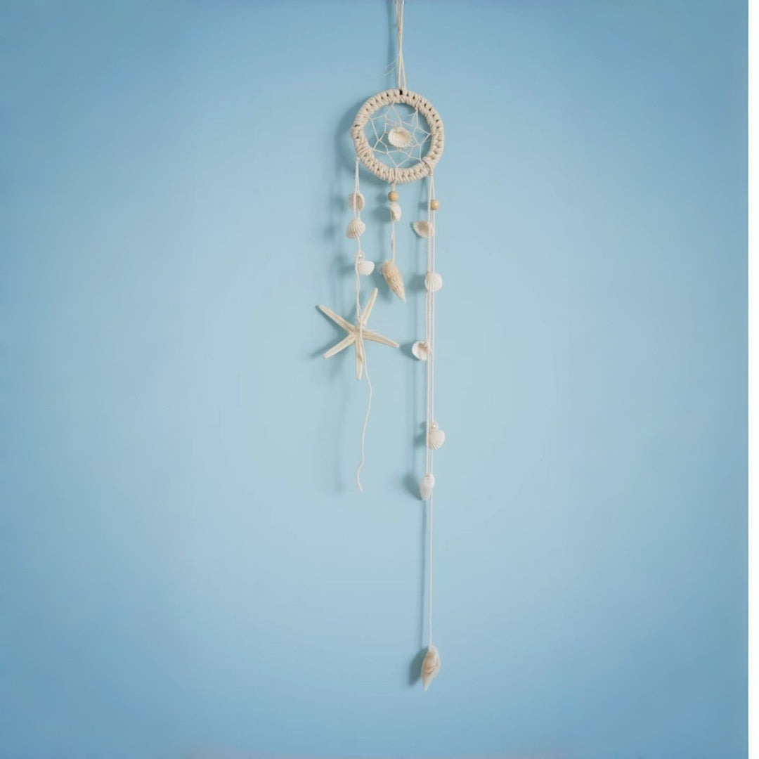 Coastal Seashell Macramé Dreamcatcher – Handwoven Wall Hanging Bring the Calming Essence of the Ocean into Your Home