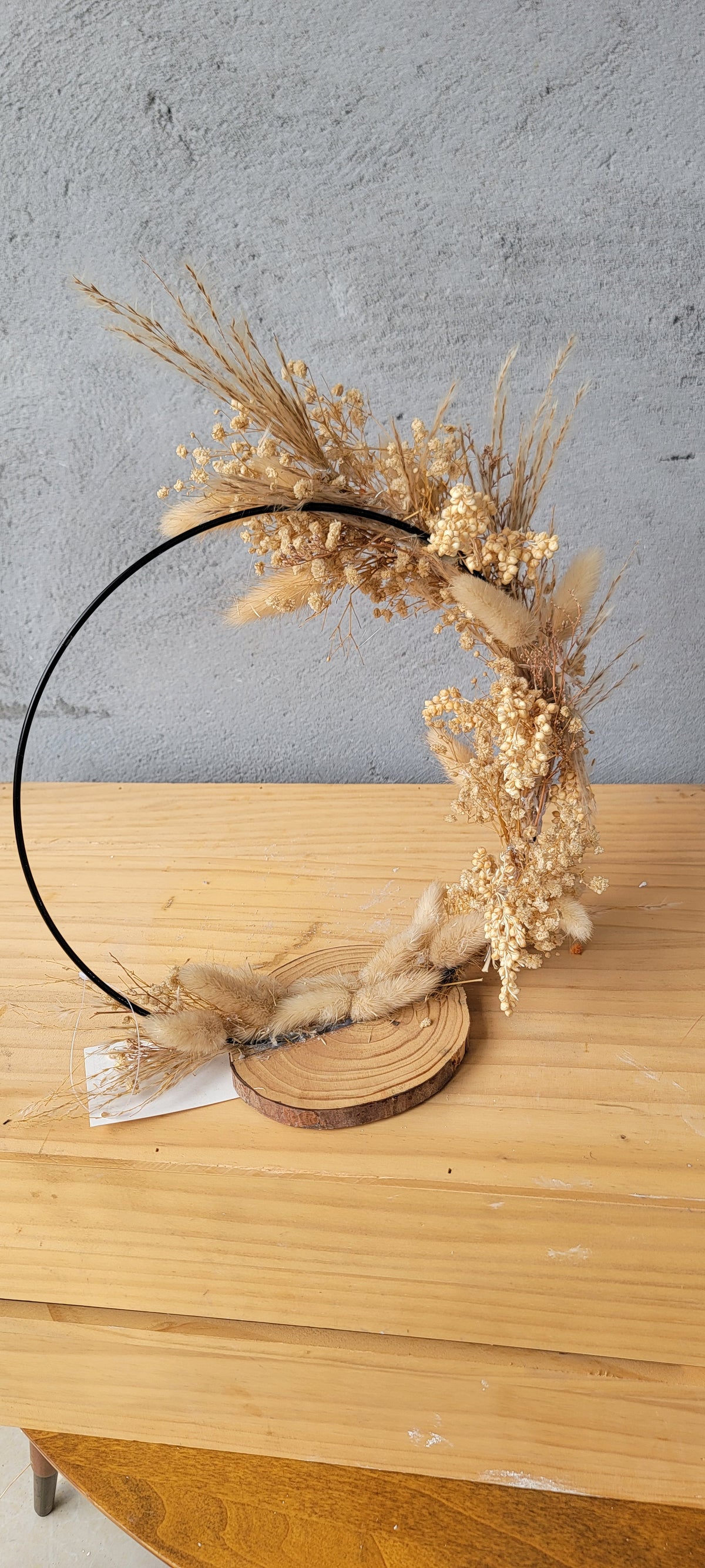 Handmade Dried Flower Hoop Table Centerpiece, Boho Bunny Tail Grass Floral Standing Wreath, Rustic Autumn Table Decor