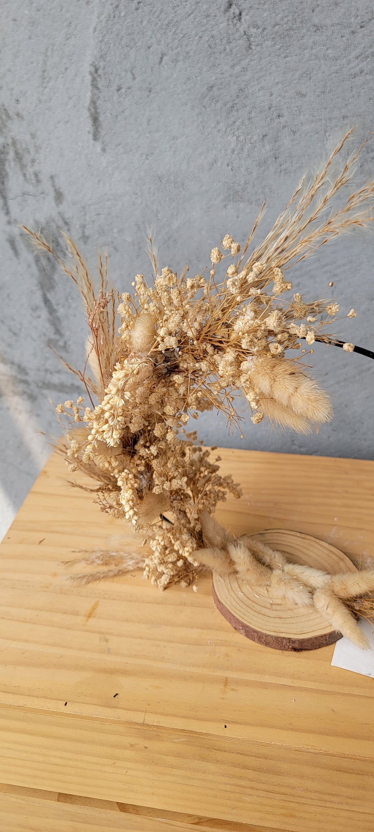 Handmade Dried Flower Hoop Table Centerpiece, Boho Bunny Tail Grass Floral Standing Wreath, Rustic Autumn Table Decor